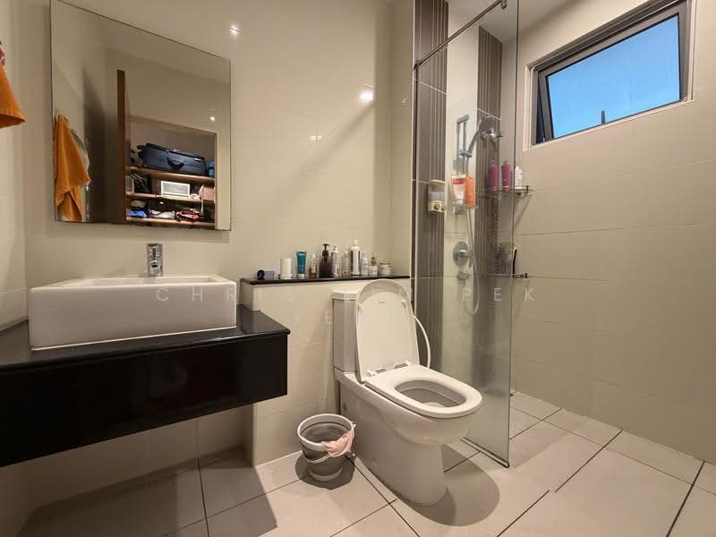 3-storey Terraced House for Sale in Taman Taming Indah 2 (Bandar Sungai Long) - Chris Lim Pek Yean - Bathroom - PropertyGuru.com.my