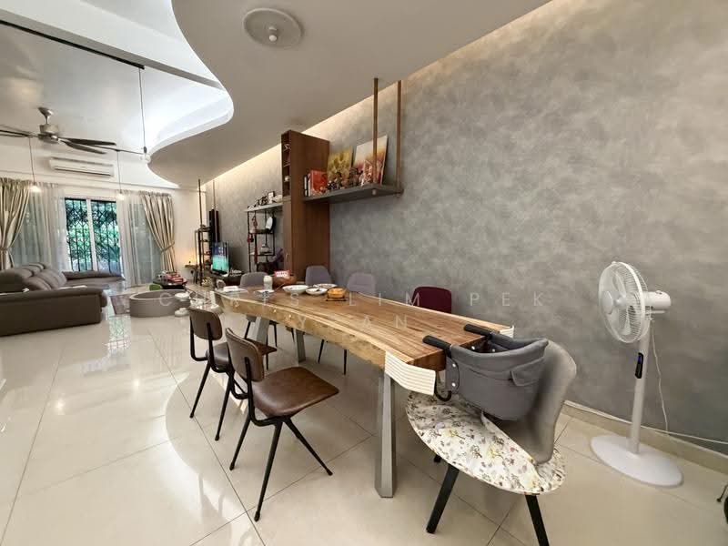 3-storey Terraced House for Sale in Taman Taming Indah 2 (Bandar Sungai Long) - Chris Lim Pek Yean - Living Room - PropertyGuru.com.my