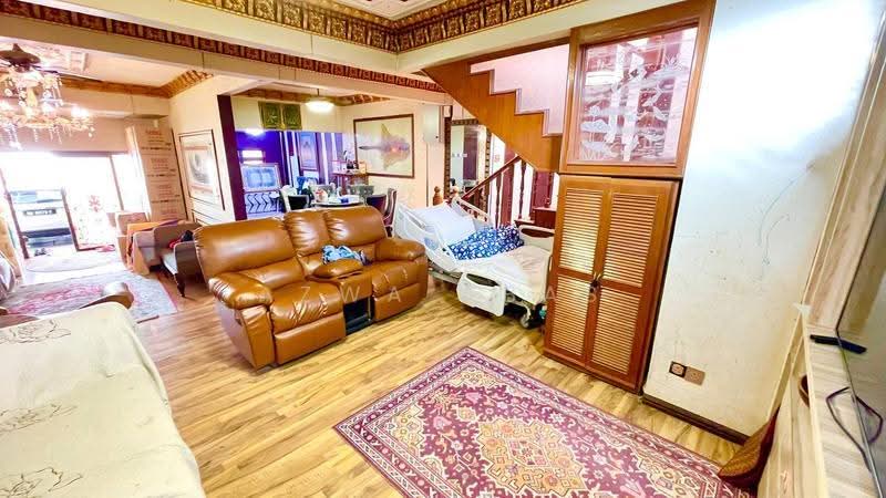 Rumah Berkembar untuk Dijual di Subang Jaya (Selangor) - Azwa Abas - Living Room - PropertyGuru.com.my