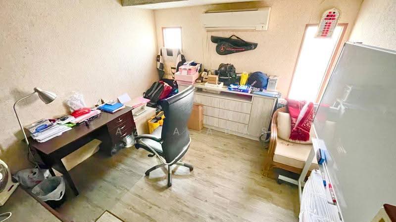 Rumah Berkembar untuk Dijual di Subang Jaya (Selangor) - Azwa Abas - Study - PropertyGuru.com.my