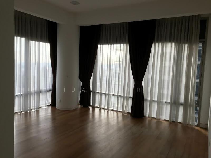 Kediaman Servis untuk Dijual di Pavilion Residences - Ida Smith - Living Room - PropertyGuru.com.my