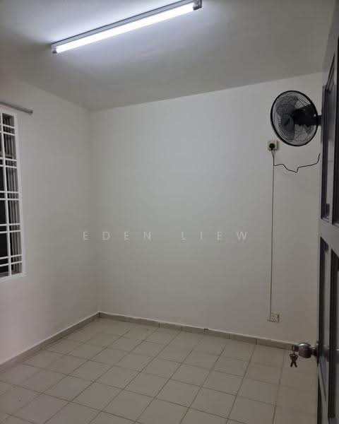 Apartment for Sale at Lake View Suites - Eden Liew - Interior - PropertyGuru.com.my