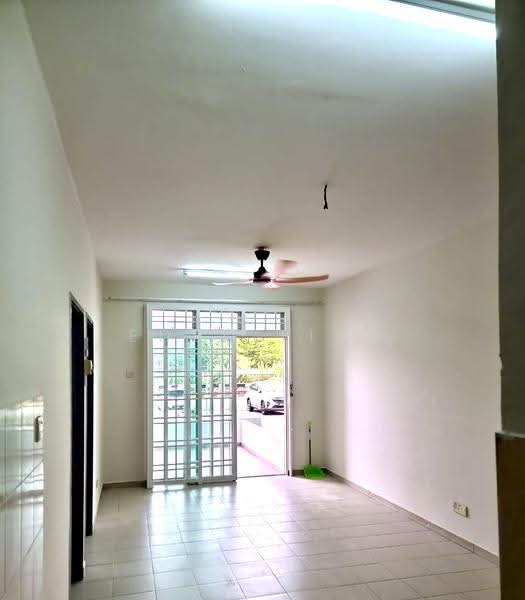 Apartment for Sale at Lake View Suites - Eden Liew - Living Room - PropertyGuru.com.my