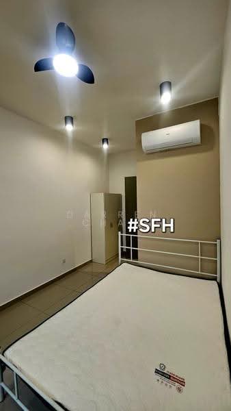 Kediaman Servis untuk Disewa di D'Vine - Darren Chan - Bedroom - PropertyGuru.com.my