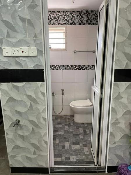 Rumah Teres 1-Tingkat untuk Disewa di Taman Desa Air Hitam (Puchong) - Kor Kok Tee - Bathroom - PropertyGuru.com.my