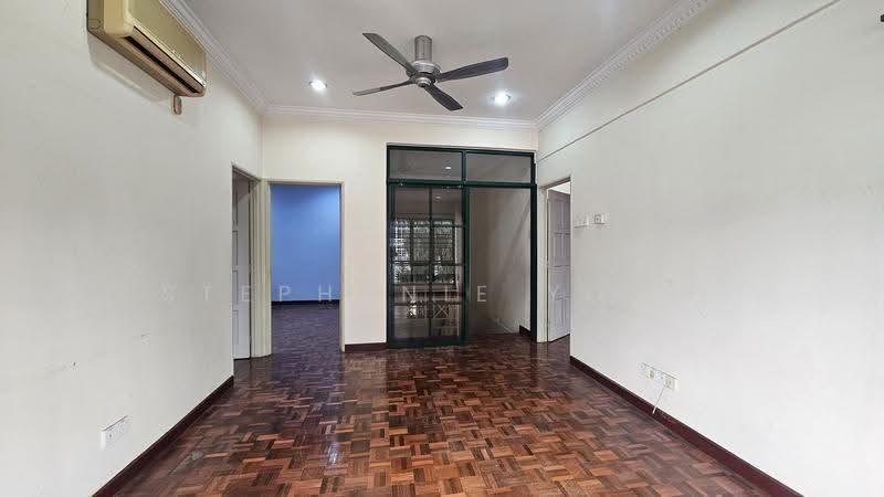 Rumah Berkembar untuk Dijual di Bandar Tun Hussein Onn (Cheras) - Stephanie Yong - Living Room - PropertyGuru.com.my