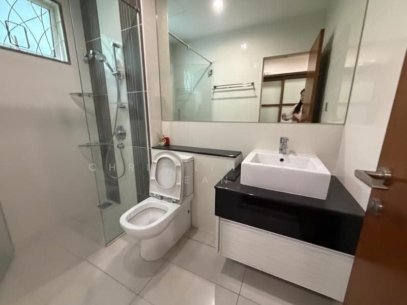 3-storey Terraced House for Sale in Taman Taming Indah 2 (Bandar Sungai Long) - Chris Lim Pek Yean - Bathroom - PropertyGuru.com.my