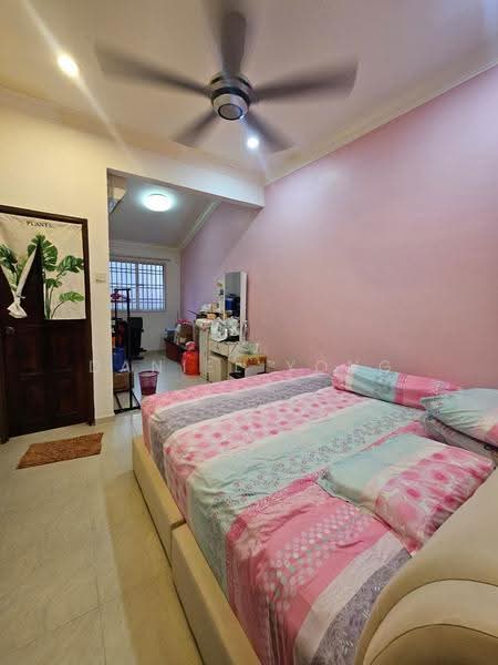 Rumah Teres 2-Tingkat untuk Dijual di Taman Sri Pulai Perdana (Skudai) - Daniel Yong - Bedroom - PropertyGuru.com.my