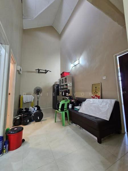 Rumah Teres 2-Tingkat untuk Dijual di Taman Sri Pulai Perdana (Skudai) - Daniel Yong - Living Room - PropertyGuru.com.my
