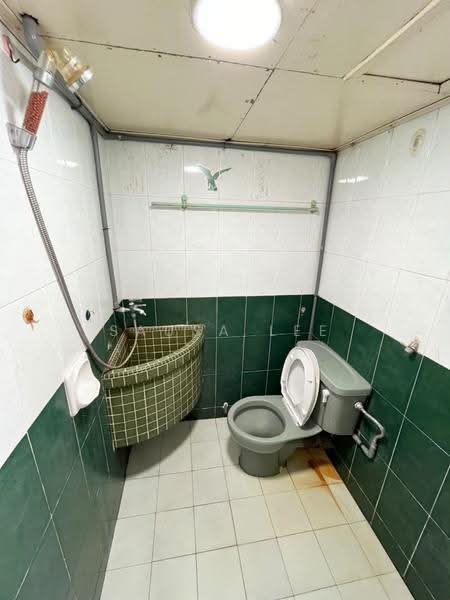 Rumah Flat untuk Dijual di Taman Daya - Jalan Bertam 1, 10 and 16 - Sausa Lee - Bathroom - PropertyGuru.com.my