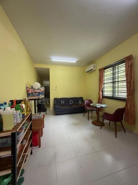 Rumah Teres 1.5-Tingkat untuk Dijual di Taman Pulai Indah (Johor Bahru) - Melinda Ee - Living Room - PropertyGuru.com.my