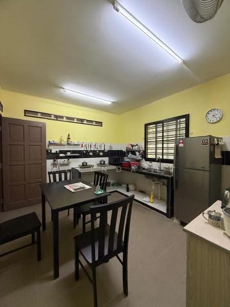 Rumah Teres 1.5-Tingkat untuk Dijual di Taman Pulai Indah (Johor Bahru) - Melinda Ee - Kitchen - PropertyGuru.com.my