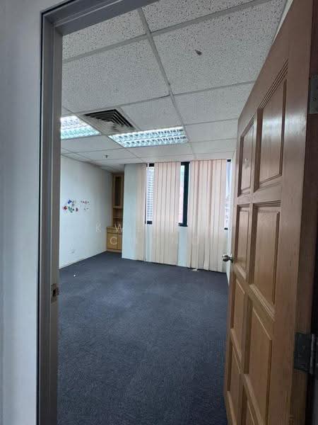 Office for Rent in KLCC (KL City Centre) - Kweenie Chong - Interior - PropertyGuru.com.my