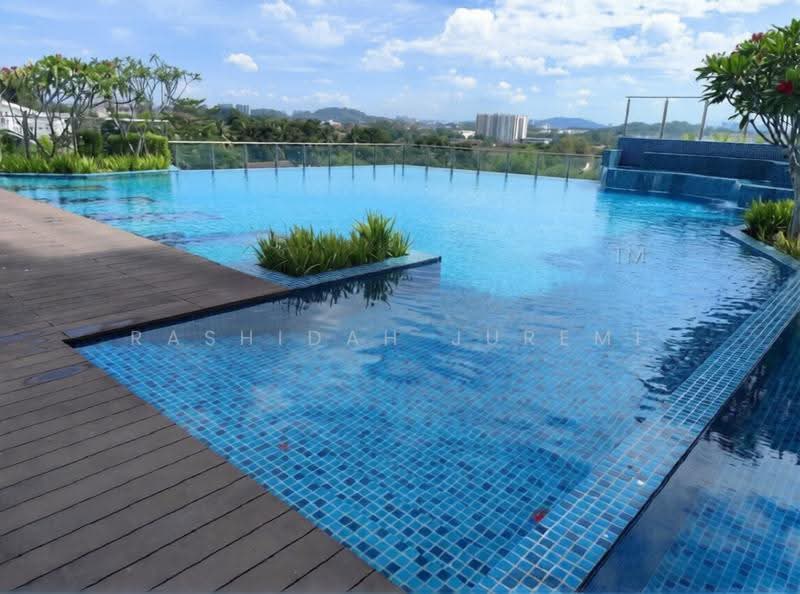 Kediaman Servis untuk Dijual di Serviced Residence @ The Louvre @ Country Heights - Rashidah Juremi - Pool - PropertyGuru.com.my