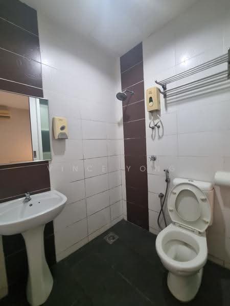 Rumah Teres 2-Tingkat untuk Disewa di Pju 5 (Kota Damansara) - Vince Yong - Bathroom - PropertyGuru.com.my