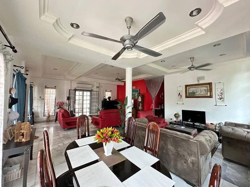 Bungalow House for Sale in Bertam (Kepala Batas) - Yasmin Sulaiman - Living Room - PropertyGuru.com.my