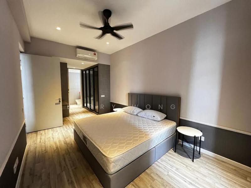 Kediaman Servis untuk Dijual di Millerz Square Serviced Residence - Larry Wong - Bedroom - PropertyGuru.com.my