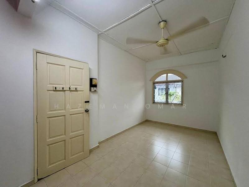 2-storey Terraced House for Sale in Seksyen 4 (Shah Alam) - Hazeman Omar - Interior - PropertyGuru.com.my
