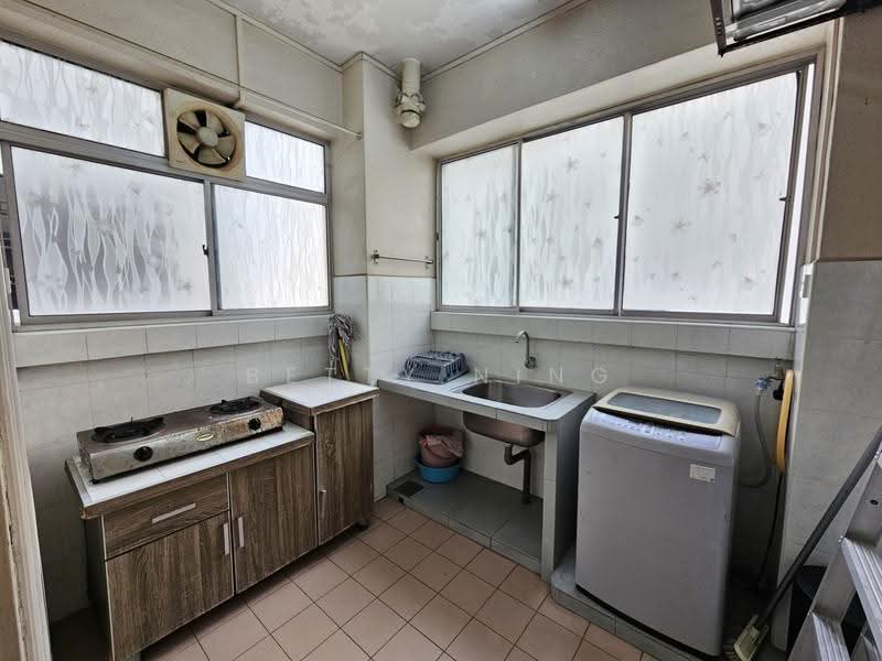 Kondominium untuk Dijual di Ken Damansara - Betty Ning - Kitchen - PropertyGuru.com.my