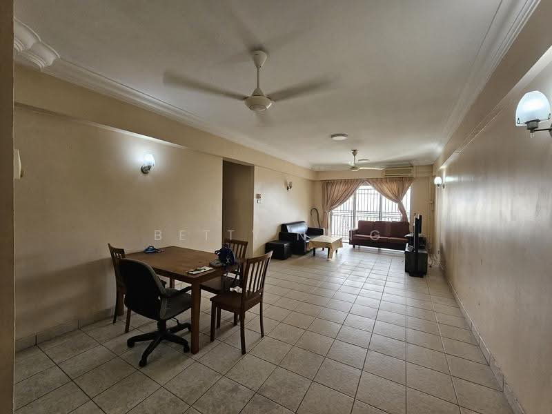Kondominium untuk Dijual di Ken Damansara - Betty Ning - Living Room - PropertyGuru.com.my