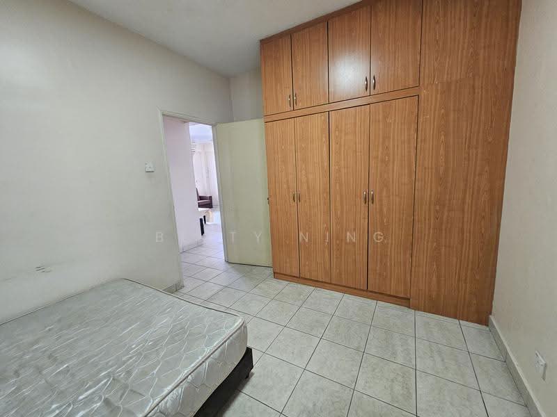 Kondominium untuk Dijual di Ken Damansara - Betty Ning - Bedroom - PropertyGuru.com.my