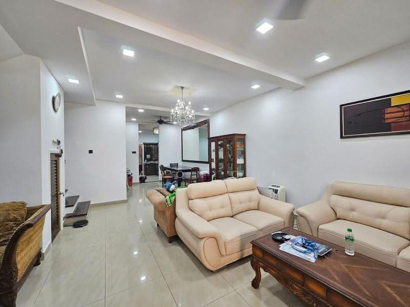 2-storey Terraced House for Sale in Putra Avenue (Subang Jaya) - Jason Ooi - Living Room - PropertyGuru.com.my