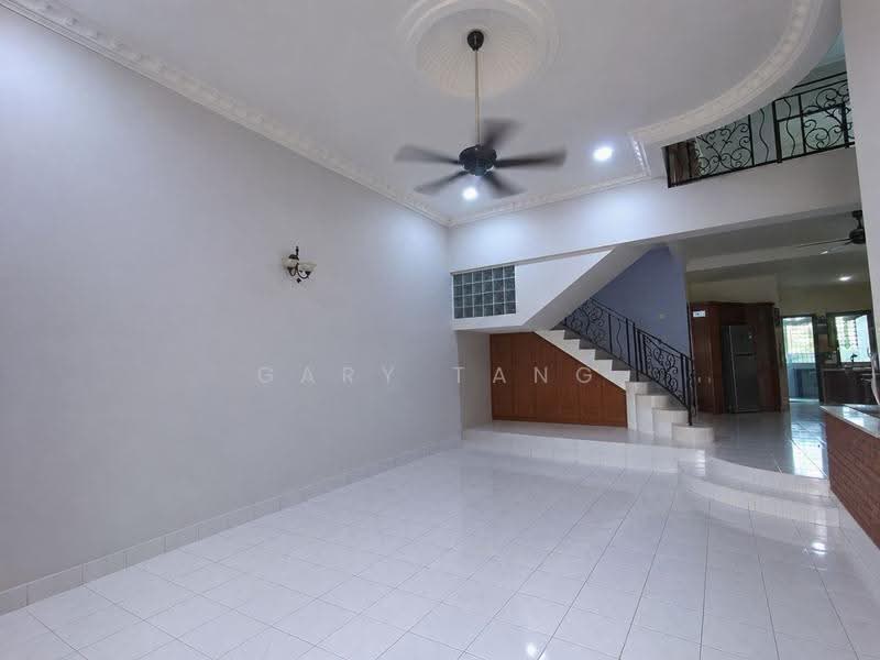 Rumah Berkembar untuk Dijual di Ipoh (Perak) - Gary Tang - Living Room - PropertyGuru.com.my