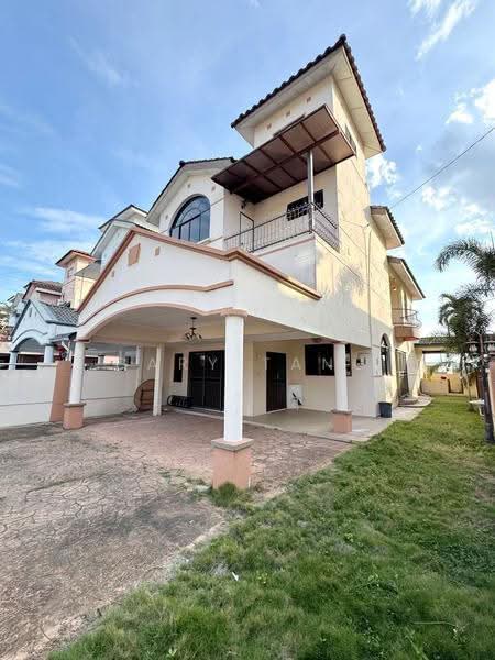 Rumah Berkembar untuk Dijual di Ipoh (Perak) - Gary Tang - Exterior - PropertyGuru.com.my