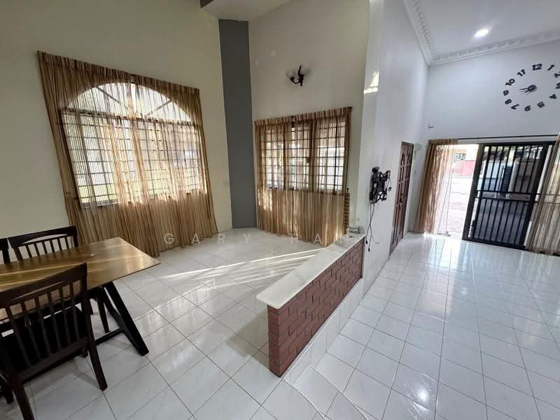 Rumah Berkembar untuk Dijual di Ipoh (Perak) - Gary Tang - Living Room - PropertyGuru.com.my