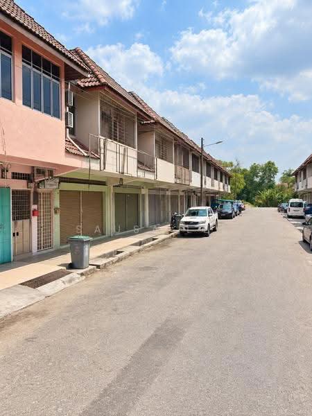 Kedai untuk Disewa di Taman Daya (Johor Bahru) - Sausa Lee - Exterior - PropertyGuru.com.my