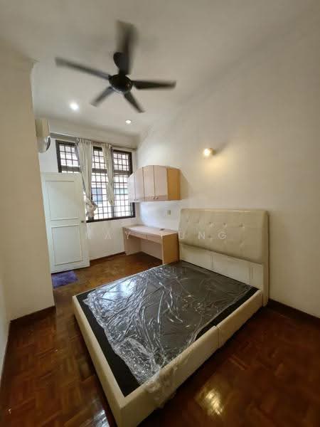 Rumah Teres 2-Tingkat untuk Disewa di Taman Suria (Johor Bahru) - Ray Tung - Bedroom - PropertyGuru.com.my