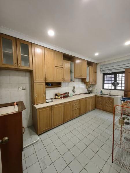 Rumah Teres 2-Tingkat untuk Disewa di Taman Suria (Johor Bahru) - Ray Tung - Kitchen - PropertyGuru.com.my