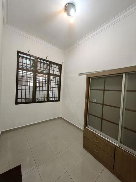 Rumah Teres 2-Tingkat untuk Disewa di Taman Suria (Johor Bahru) - Ray Tung - Interior - PropertyGuru.com.my