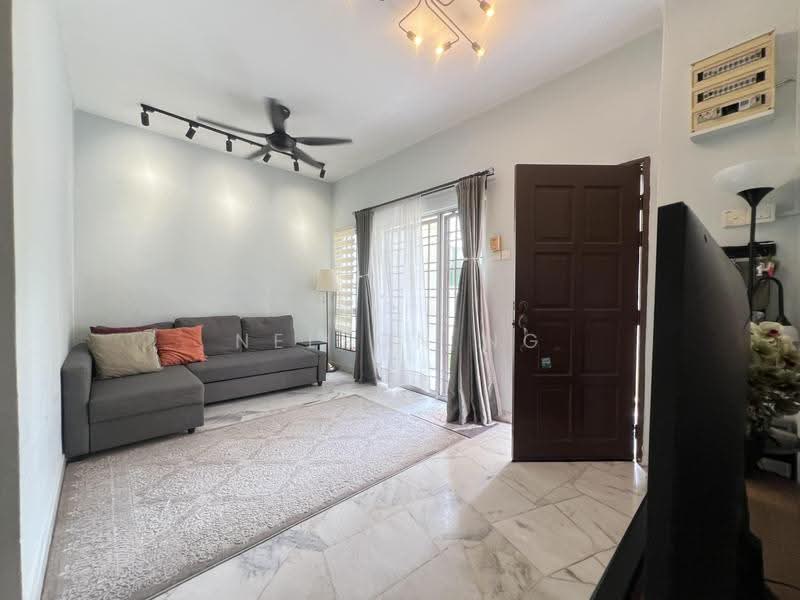 Rumah Teres 2-Tingkat untuk Dijual di Putra Heights (Subang Jaya) - Nelson Ng - Living Room - PropertyGuru.com.my