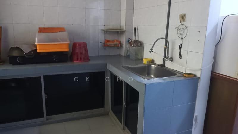 Rumah Teres 2-Tingkat untuk Disewa di Taman Castlefield (Sri Petaling) - CK Chong - Kitchen - PropertyGuru.com.my