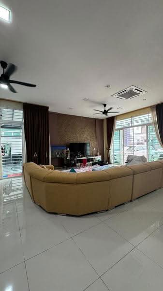 Rumah Berkembar untuk Dijual di Kajang (Selangor) - Alvis Lim - Living Room - PropertyGuru.com.my