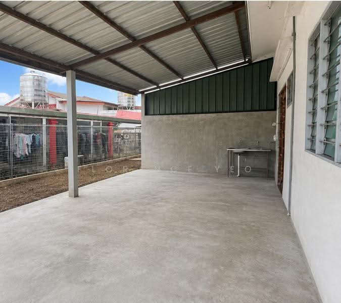 Semi-Detached House for Rent in Taman Maju Jaya (Tangkak) - Florance Yeo - Exterior - PropertyGuru.com.my