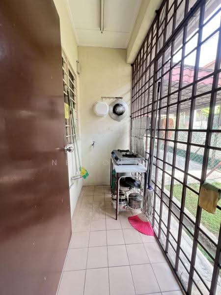 Rumah Teres 2-Tingkat untuk Dijual di Putra Heights (Subang Jaya) - Nelson Ng - Kitchen - PropertyGuru.com.my