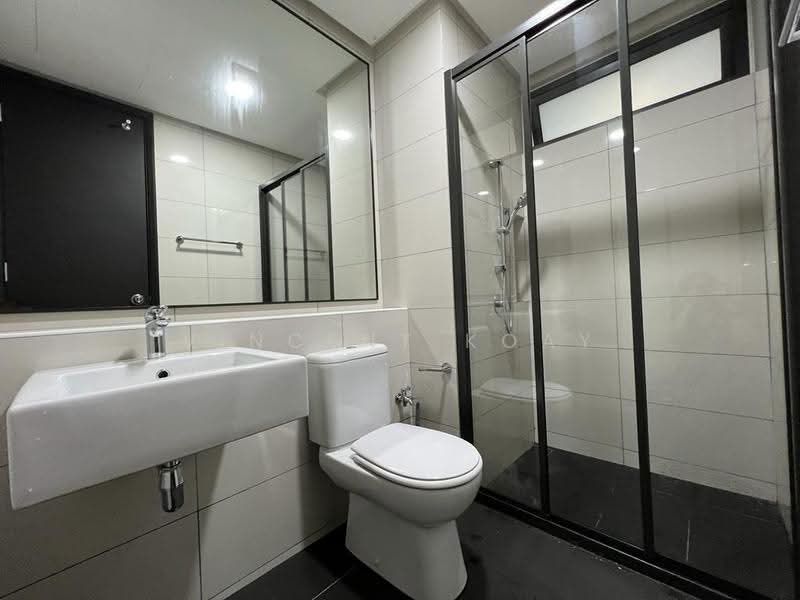 Service Residence for Sale at The Tamarind - Vincent Koay - Bathroom - PropertyGuru.com.my