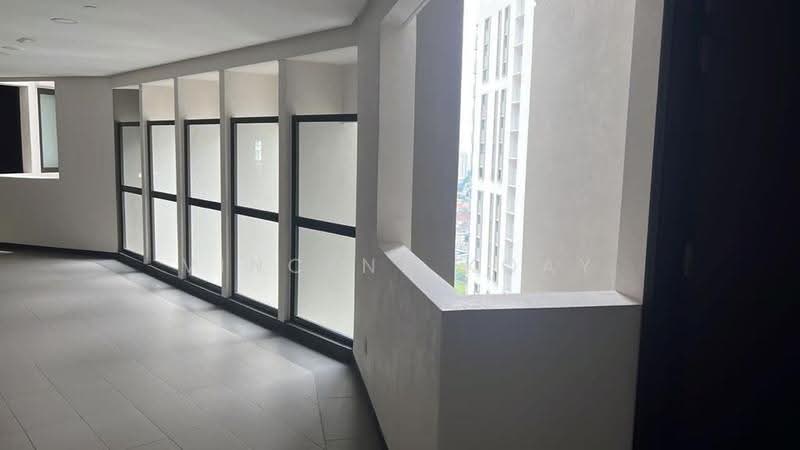 Service Residence for Sale at The Tamarind - Vincent Koay - Corridor - PropertyGuru.com.my