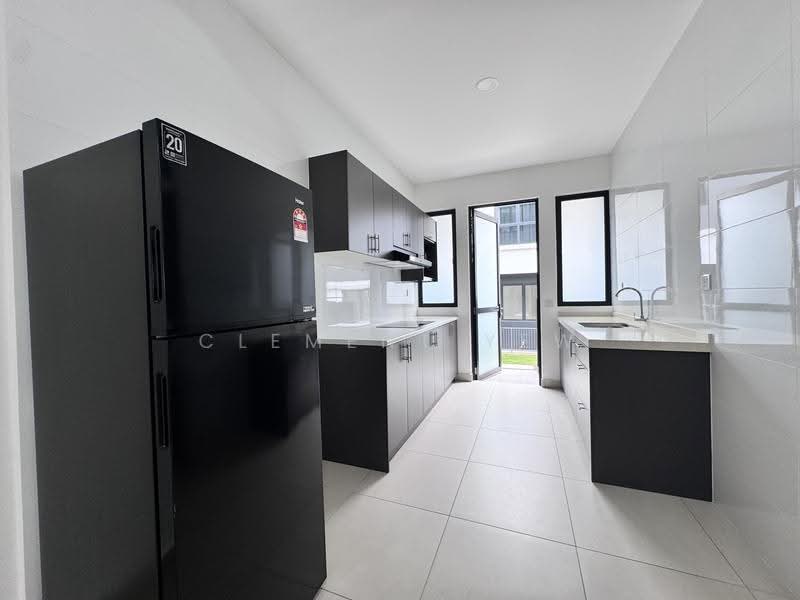 Townhouse for Rent in Eco Ardence (Setia Alam) - Clement Yew - Kitchen - PropertyGuru.com.my