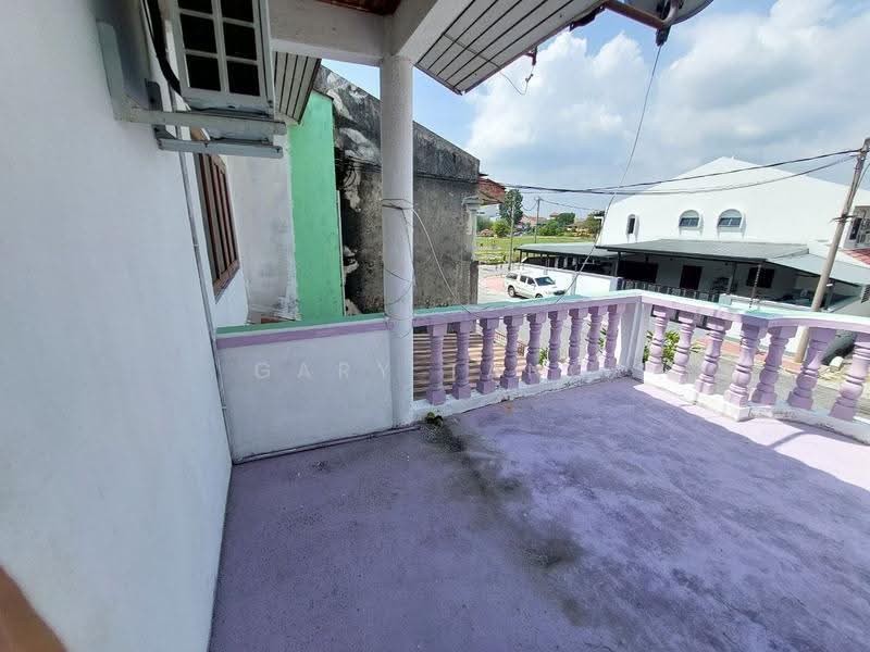 2-storey Terraced House for Sale in Taman Pengkalan Barat (Ipoh) - Gary Tang - Balcony - PropertyGuru.com.my