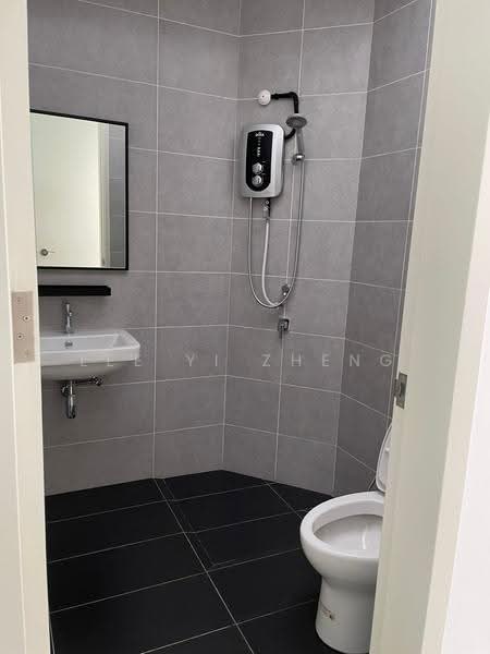 Semi-Detached House for Rent in Bandar Cassia (Batu Kawan) - Lee Yi Zheng - Bathroom - PropertyGuru.com.my