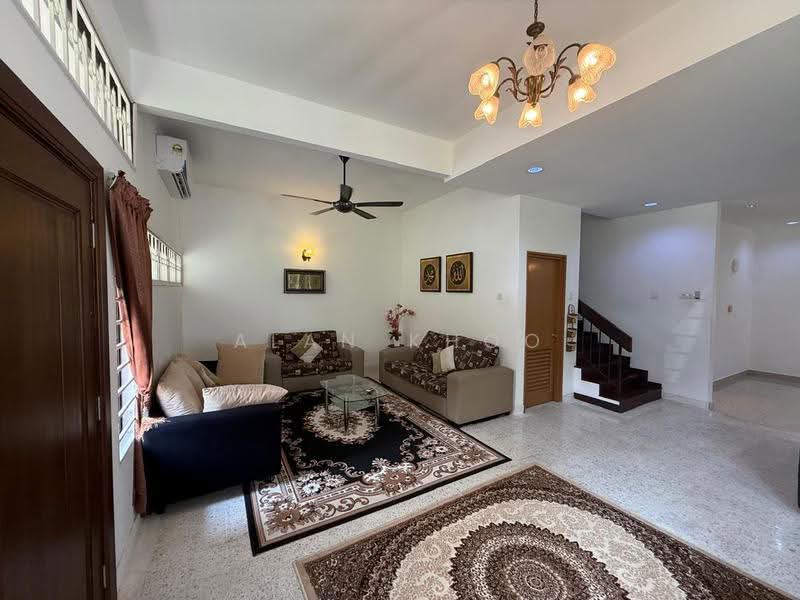 Rumah Berkembar untuk Dijual di Damansara Heights (Kuala Lumpur) - Alan Khoo - Living Room - PropertyGuru.com.my