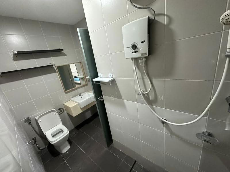 Condominium for Sale at Meridin Suites Residences @ The Meridin - Vanessa Lim - Bathroom - PropertyGuru.com.my