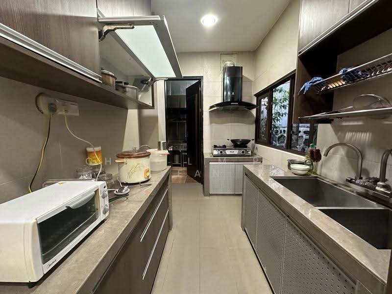 Rumah Berkembar untuk Dijual di Bandar Sungai Long (Selangor) - Chris Lim Pek Yean - Kitchen - PropertyGuru.com.my