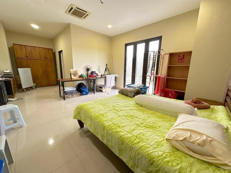 Rumah Berkembar untuk Dijual di Bandar Sungai Long (Selangor) - Chris Lim Pek Yean - Bedroom - PropertyGuru.com.my