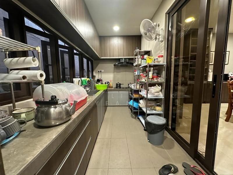Rumah Berkembar untuk Dijual di Bandar Sungai Long (Selangor) - Chris Lim Pek Yean - Kitchen - PropertyGuru.com.my