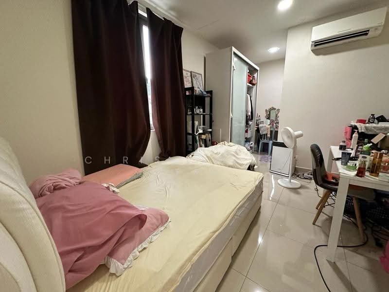 Rumah Berkembar untuk Dijual di Bandar Sungai Long (Selangor) - Chris Lim Pek Yean - Bedroom - PropertyGuru.com.my