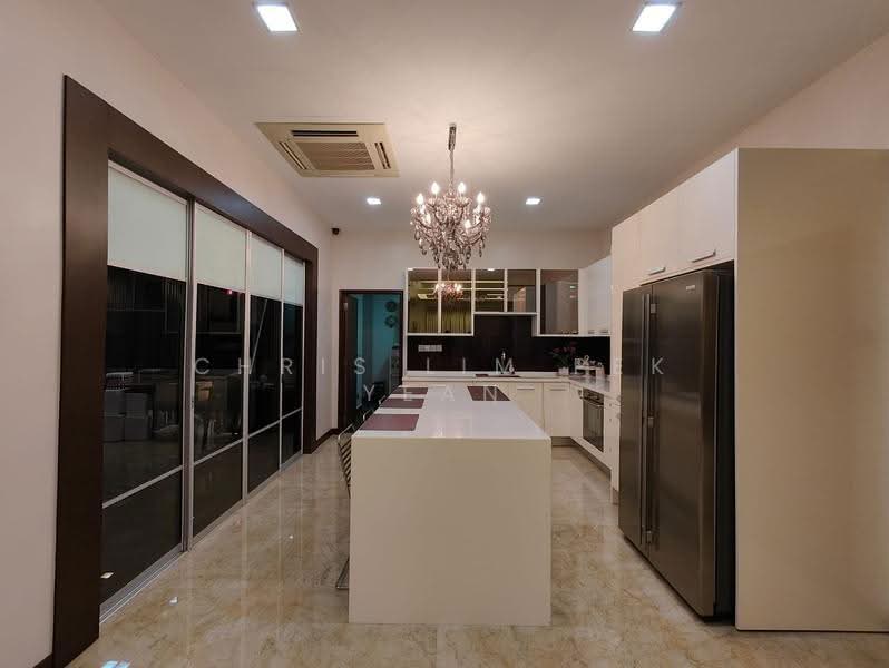 Rumah Berkembar untuk Dijual di Bandar Sungai Long (Selangor) - Chris Lim Pek Yean - Kitchen - PropertyGuru.com.my